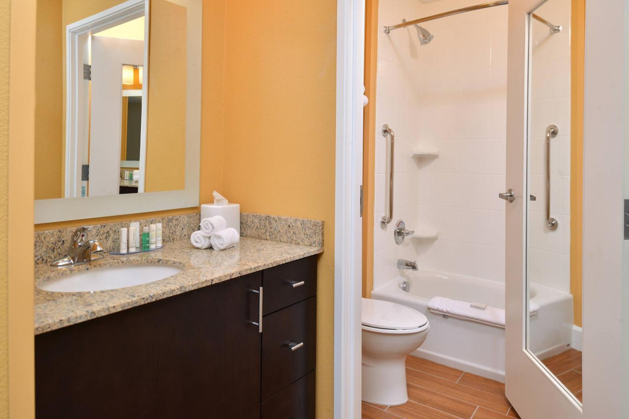 Towneplace Suites By Marriott Detroit Commerce Commerce Township Exterior foto